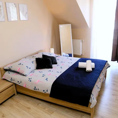 דירה W Kamienicy Na Klodzkiej