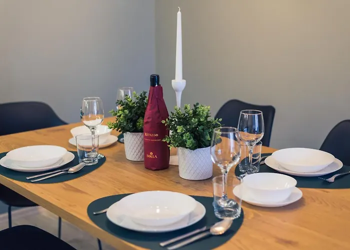 W Kamienicy Na Klodzkiej *